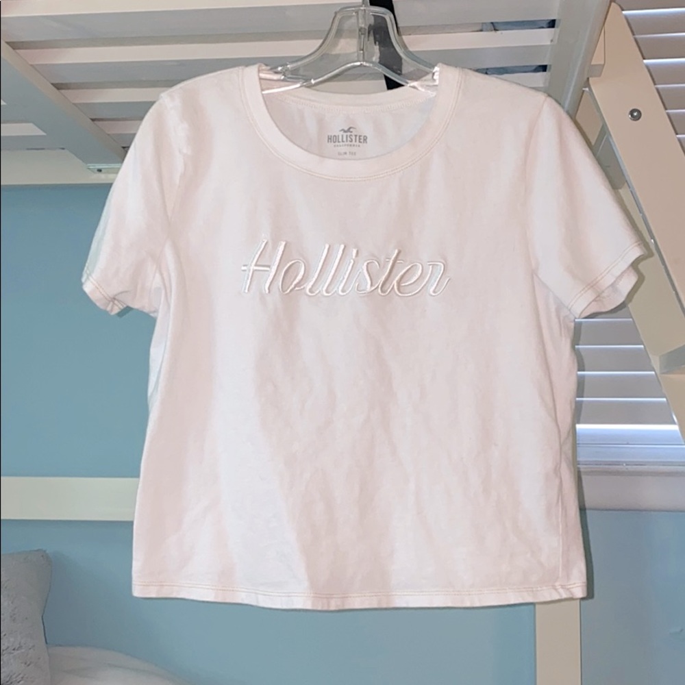 Hollister t-shirt